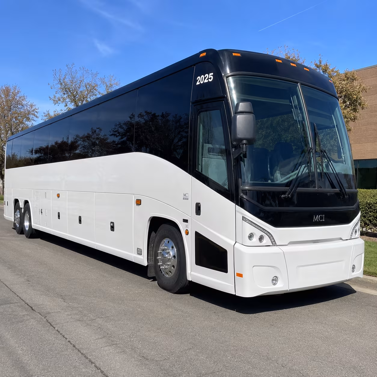 what corporate groups in the bronx use charter buses for every day
